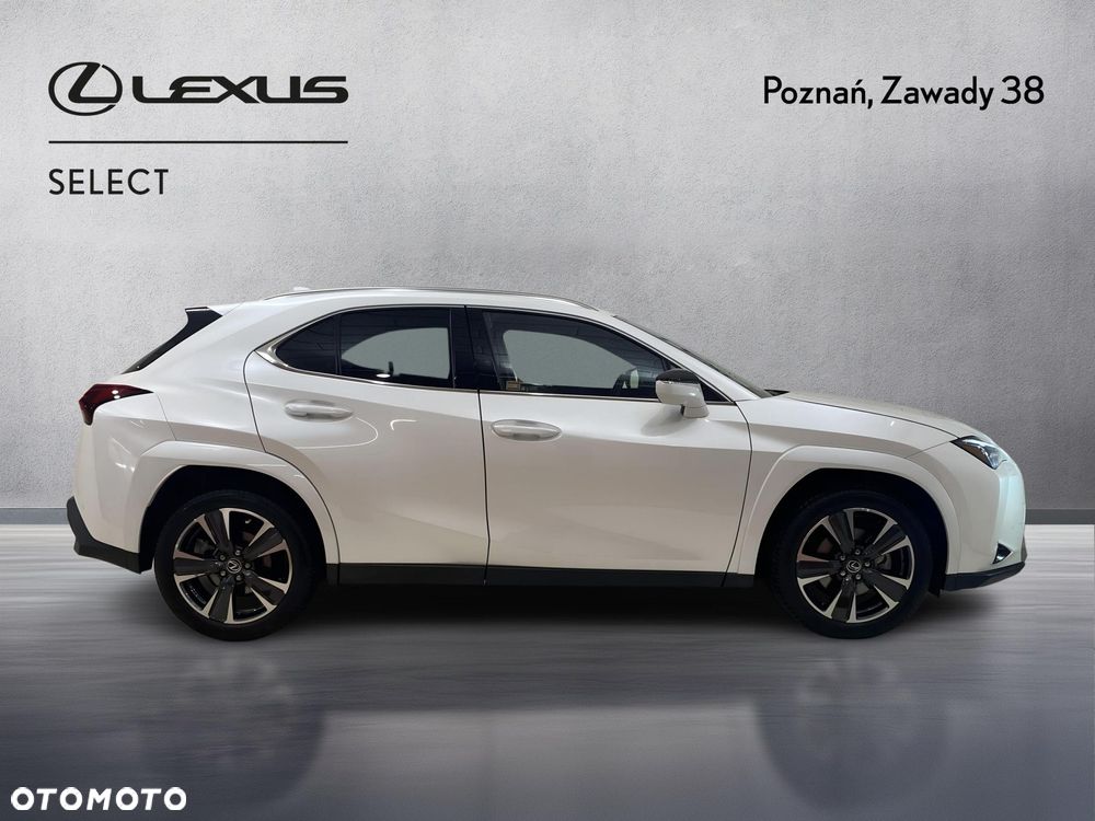 Lexus UX - 6