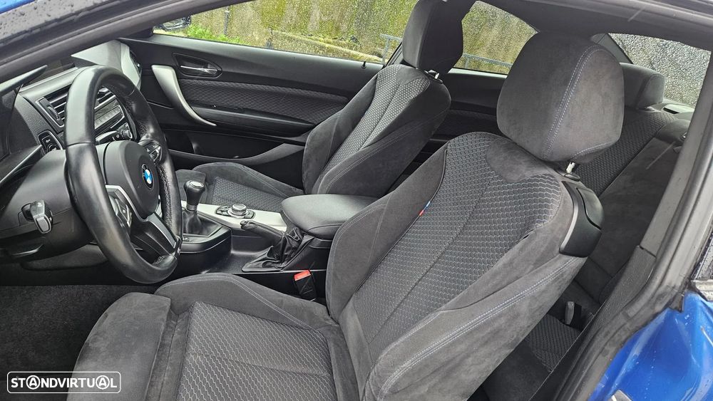 BMW 220 d Coupe Pack M - 12