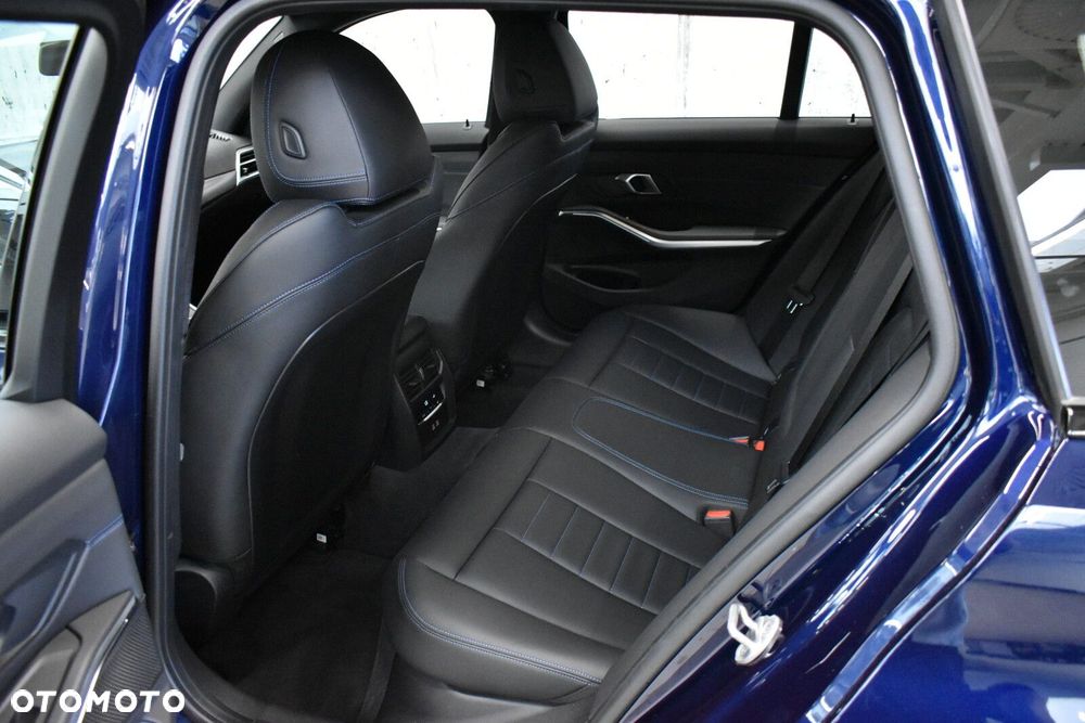 BMW Seria 3 - 23