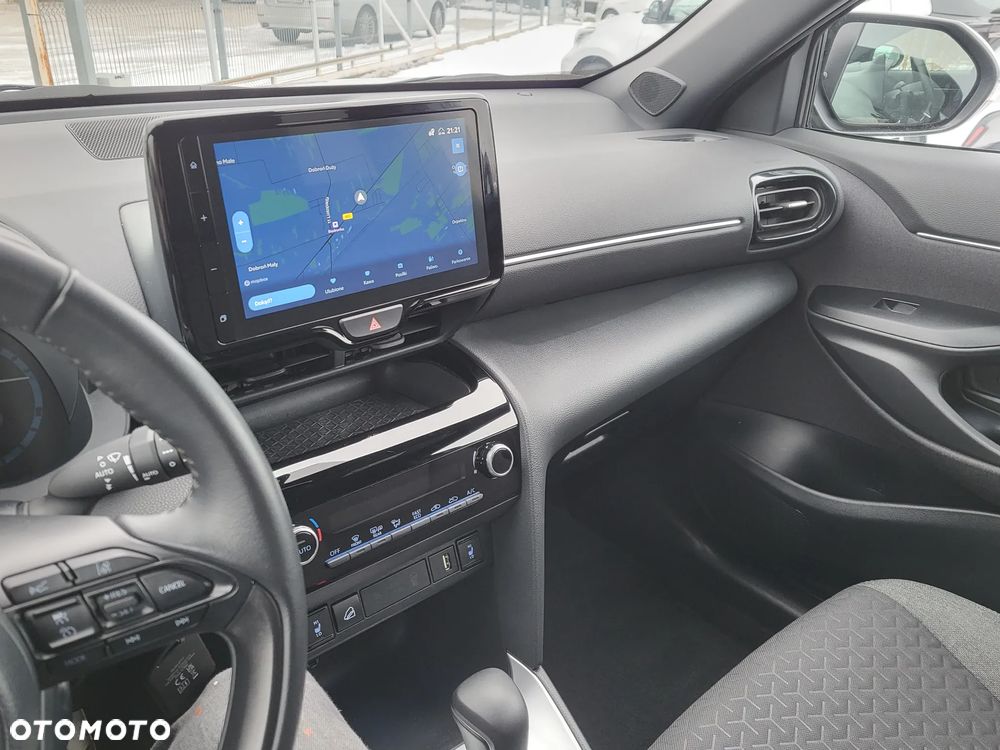 Toyota Yaris Cross Hybrid 1.5 Style AWD - 17