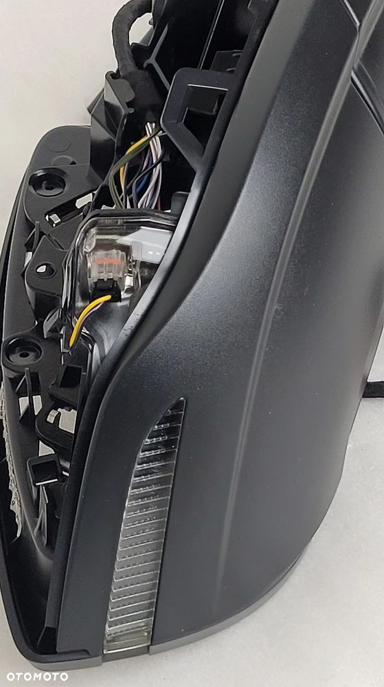 LUSTERKO PRAWE AUDI E-TRON 14PIN 4KL857410T - 12