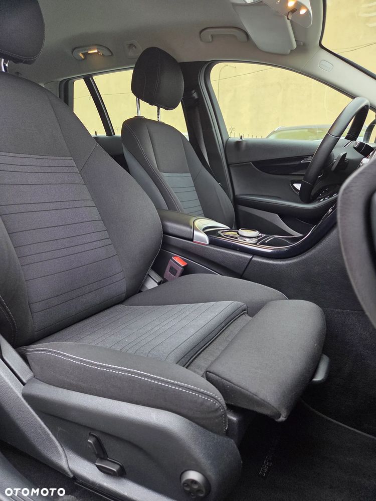 Mercedes-Benz Klasa C 200 d 9G-TRONIC - 16
