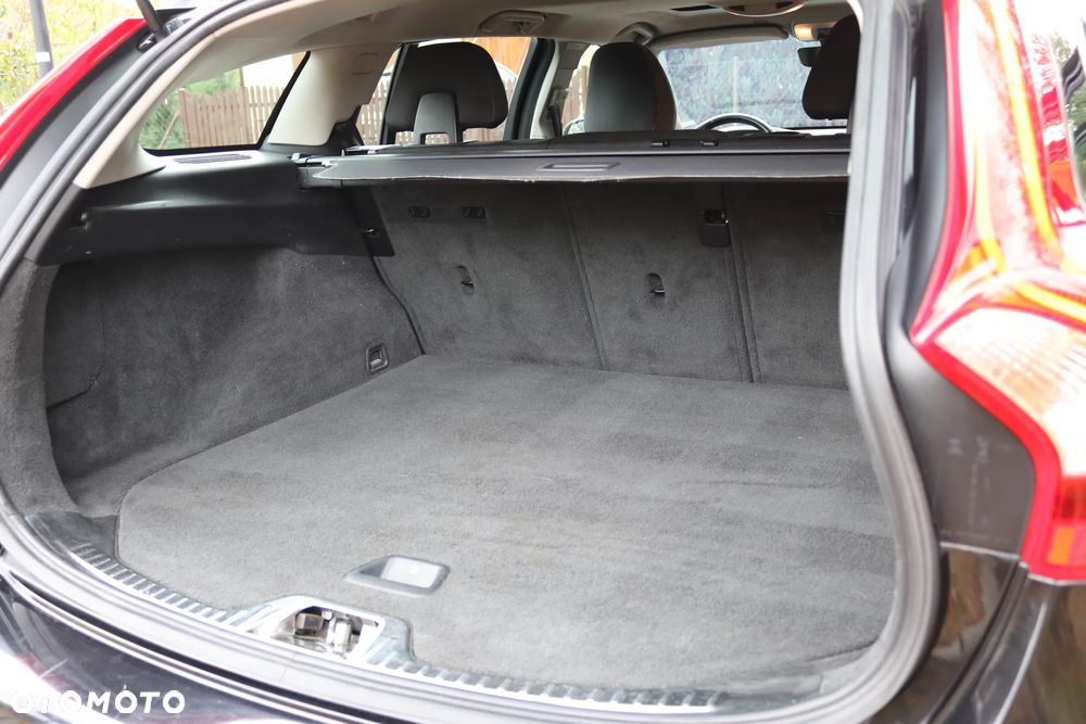 Volvo V60 D2 Base - 10