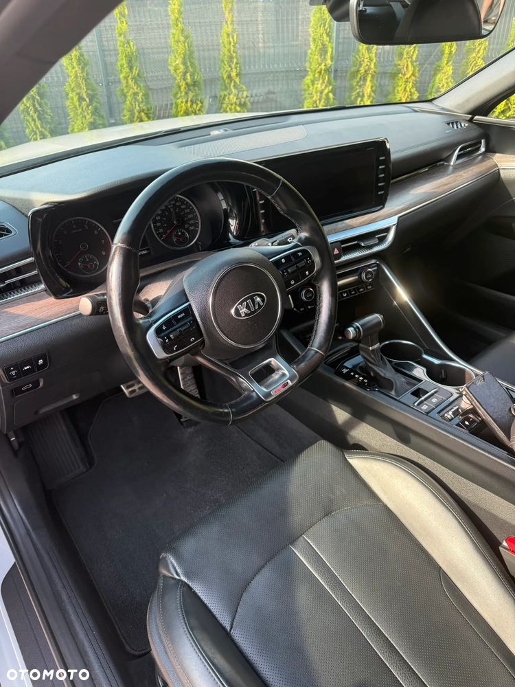 Kia K5 - 11