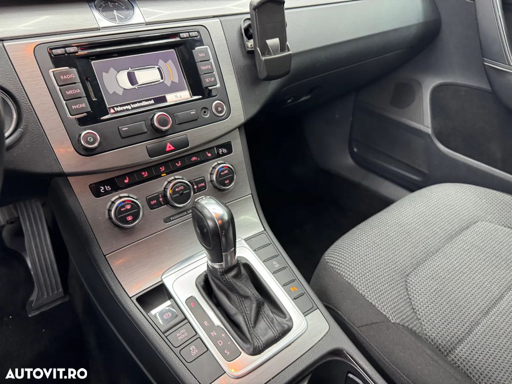 Volkswagen Passat 2.0 Blue TDI DPF DSG Highline - 22