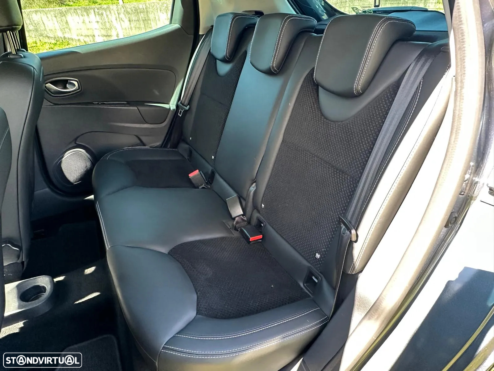 Renault Clio Energy dCi 90 Start & Stop Intens - 18