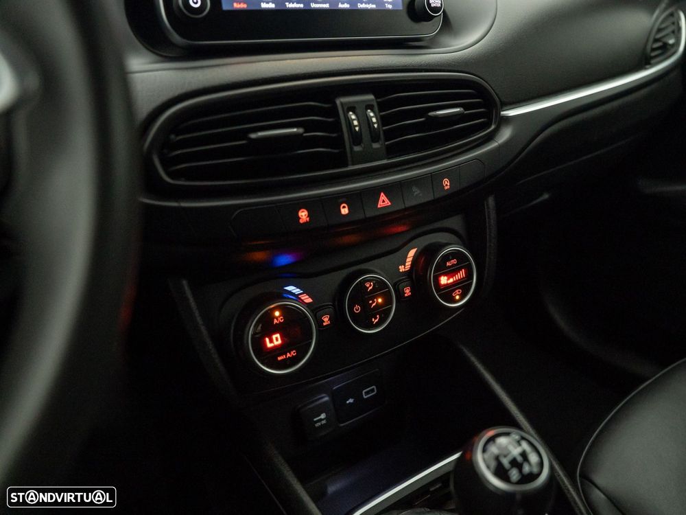 Fiat Tipo 1.3 M-Jet Lounge - 26