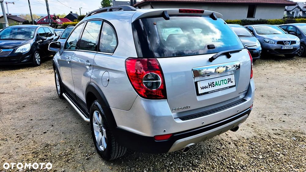 Chevrolet Captiva 2.4 LS - 14