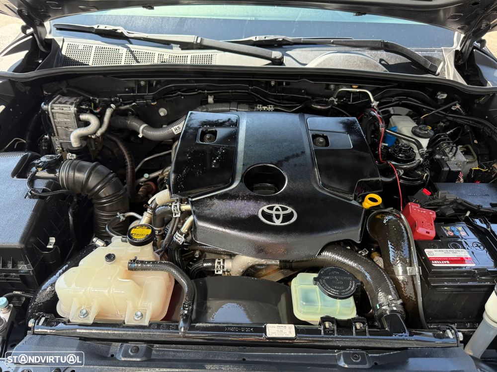 Toyota Hilux 2.4 D-4D 4WD CD Premium Edition - 32