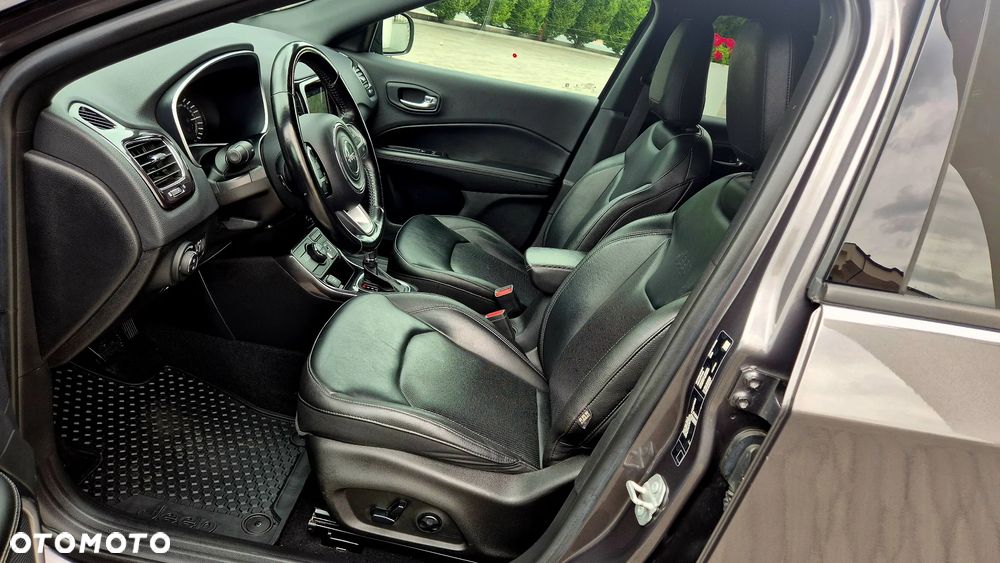 Jeep Compass - 13