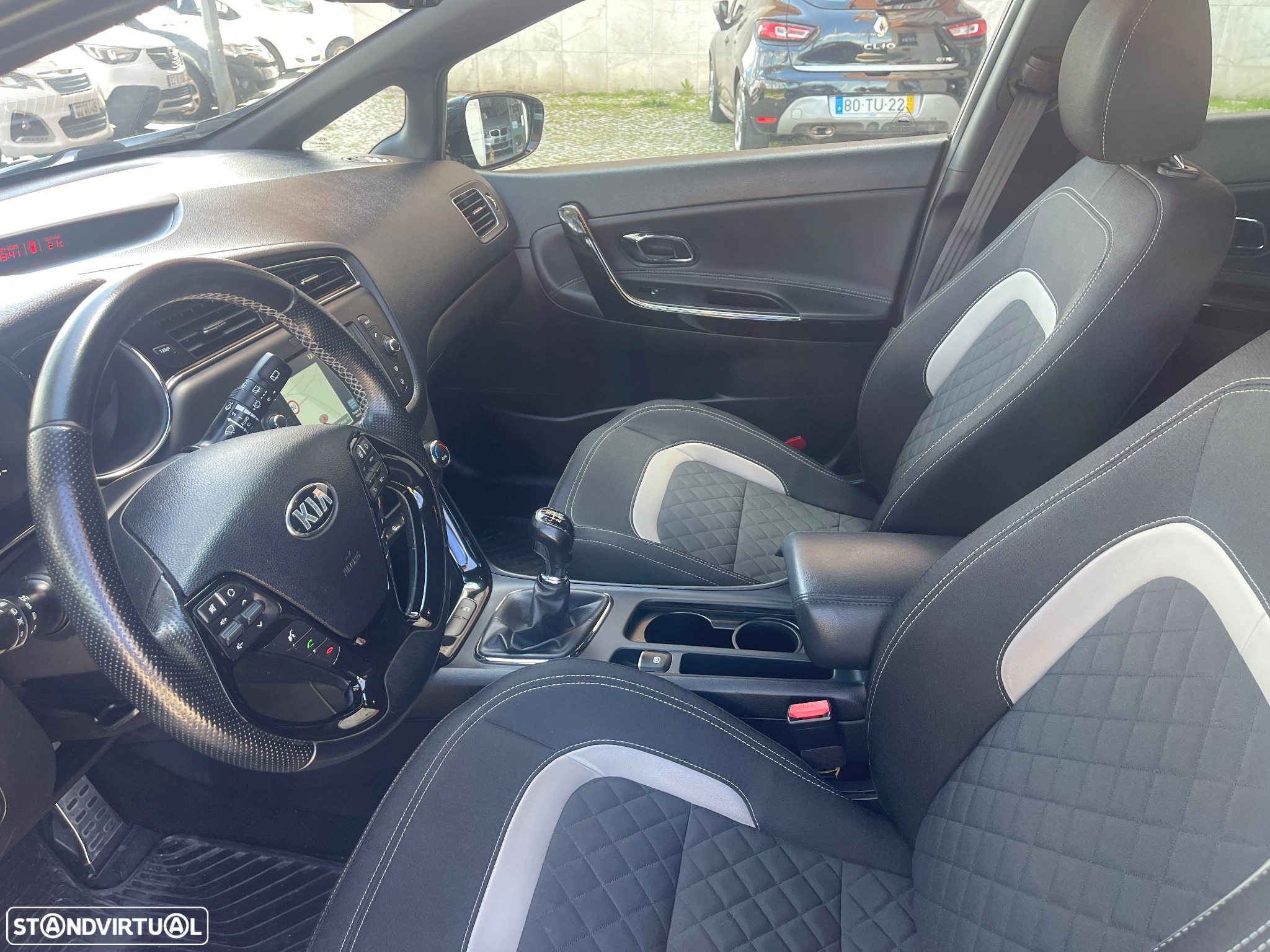 Kia Ceed 1.6 CRDi GT Line - 10
