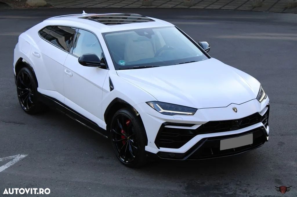 Lamborghini URUS Standard - 1