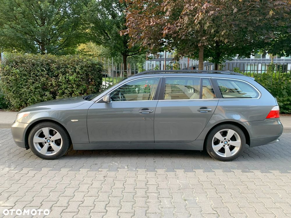 BMW Seria 5 530xi Touring - 2