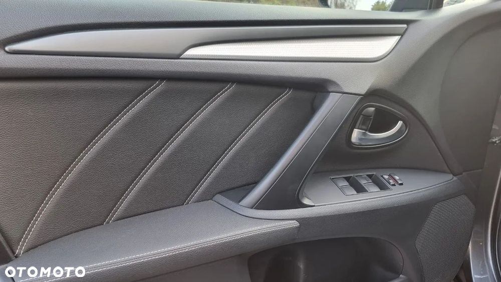 Toyota Avensis 2.0 Premium MS - 14