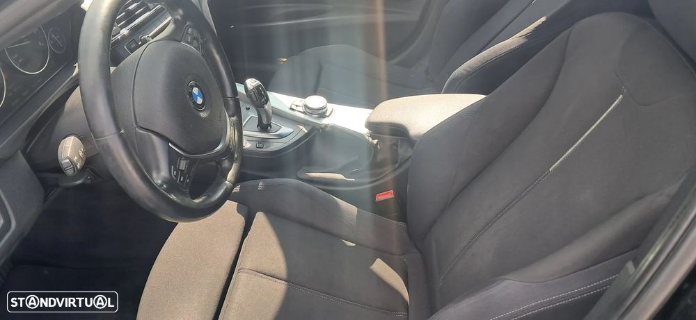 BMW 320 d Line Sport Auto - 11