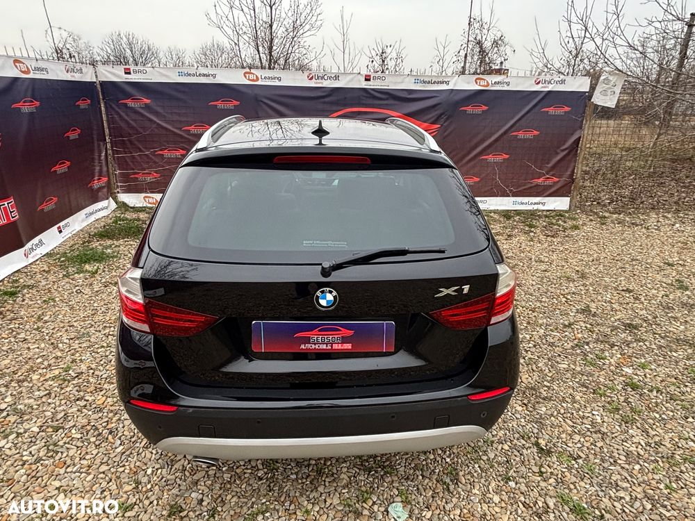 BMW X1 xDrive20d xLine - 12