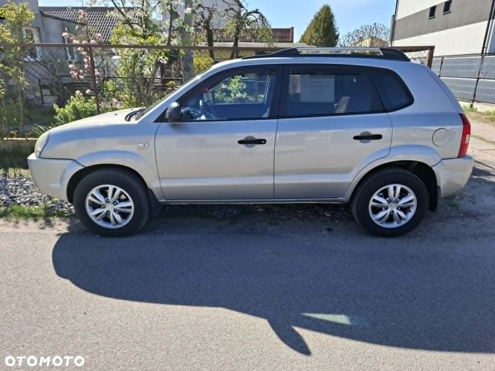 Hyundai Tucson 2.0 Comfort 2WD - 6