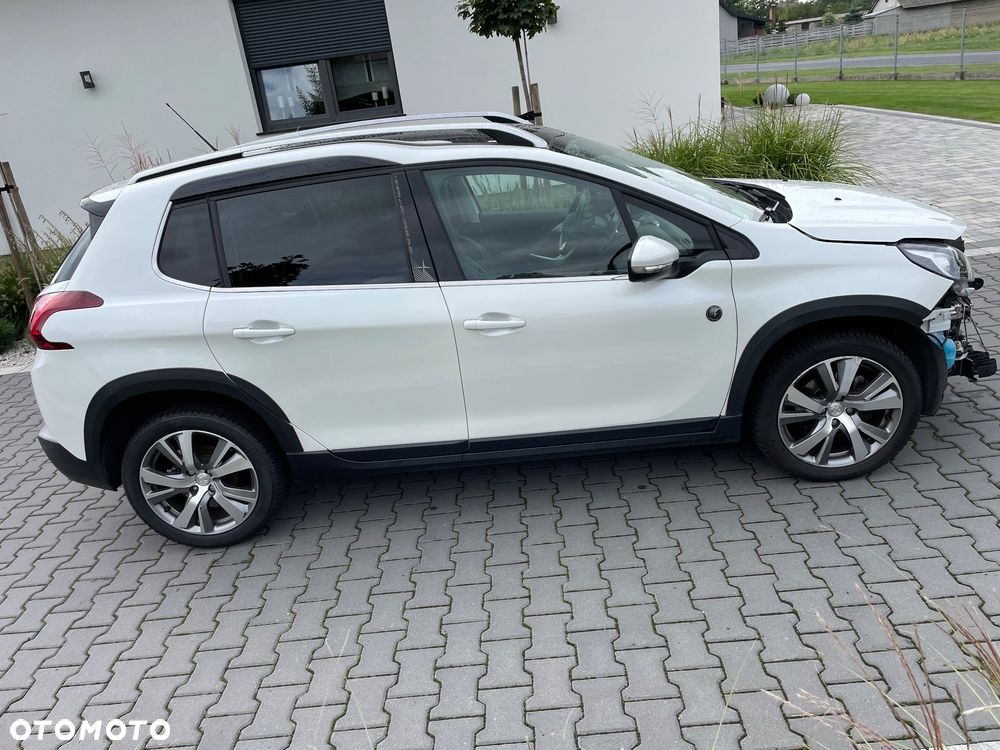 Peugeot 2008 1.2 Pure Tech GPF Crossway S&S EAT6 - 4