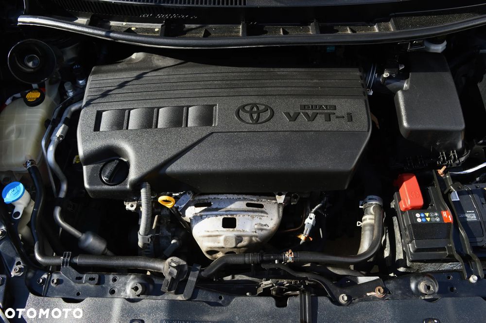 Toyota Auris 1.33 VVT-i Life - 17