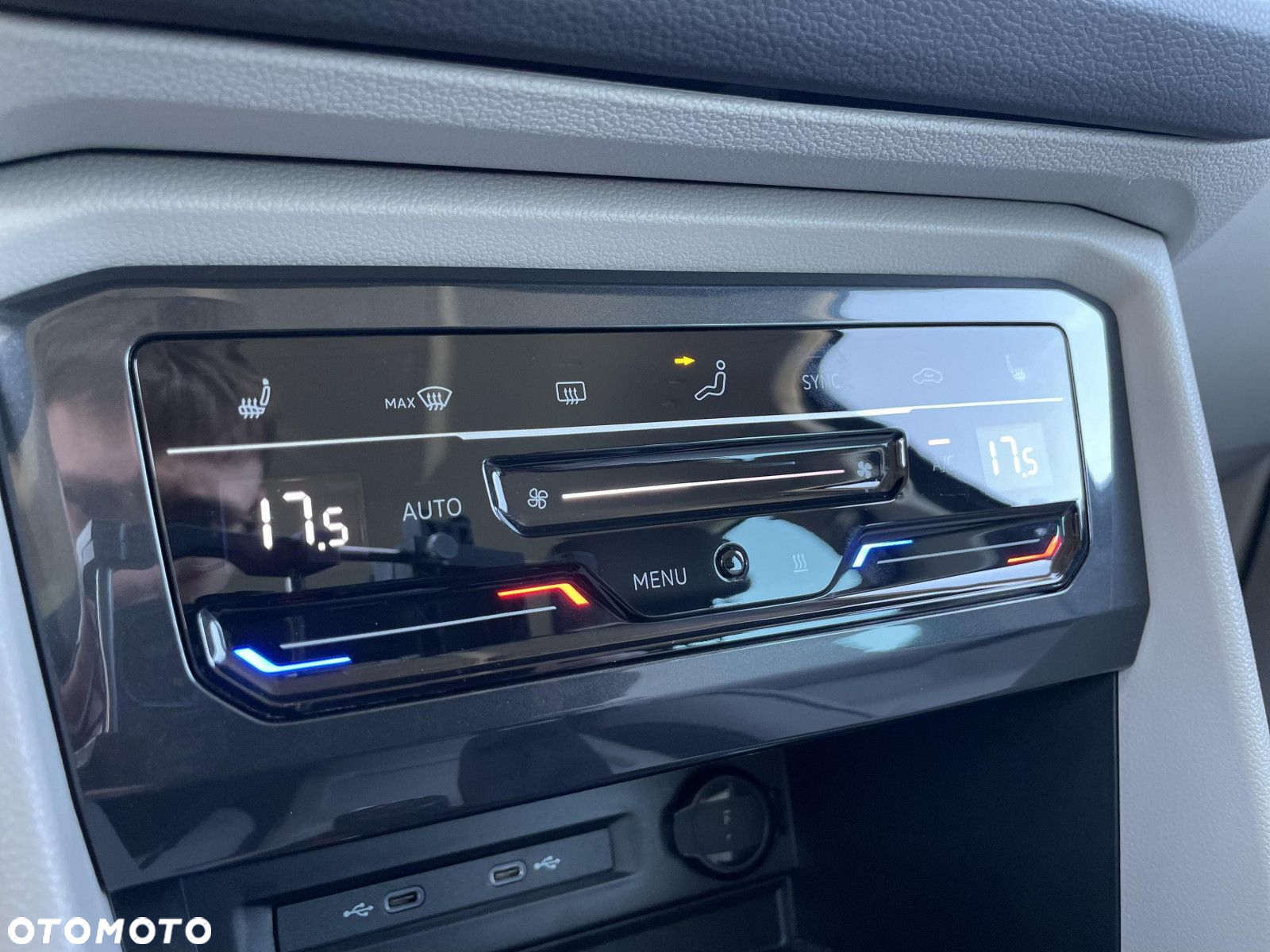Volkswagen Tiguan - 31