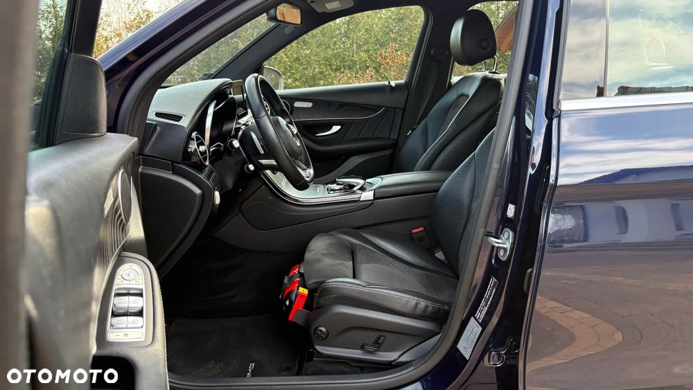 Mercedes-Benz GLC 250 4Matic 9G-TRONIC AMG Line - 6