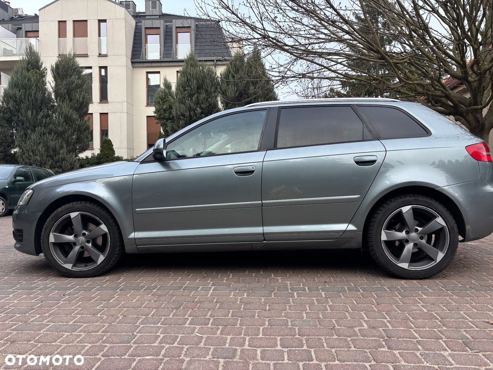 Audi A3 Sportback 2.0 TDI DPF Ambiente - 10