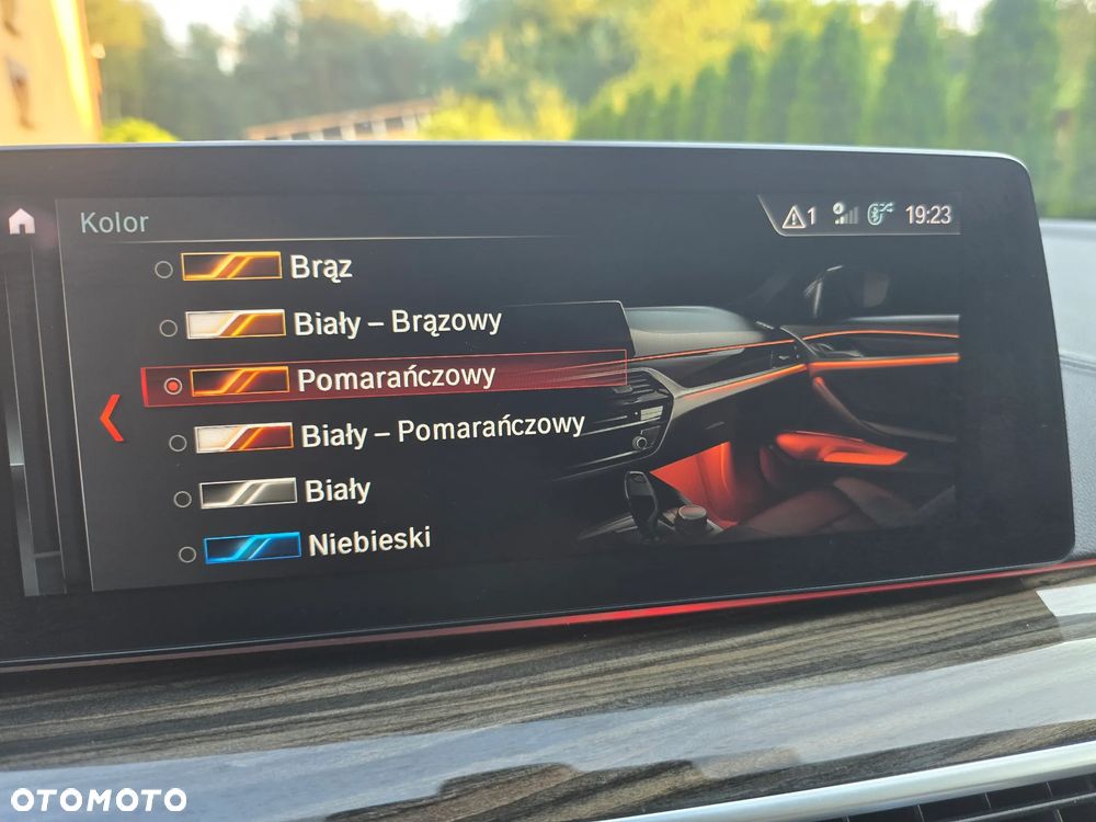 BMW Seria 5 520d xDrive Luxury Line - 24