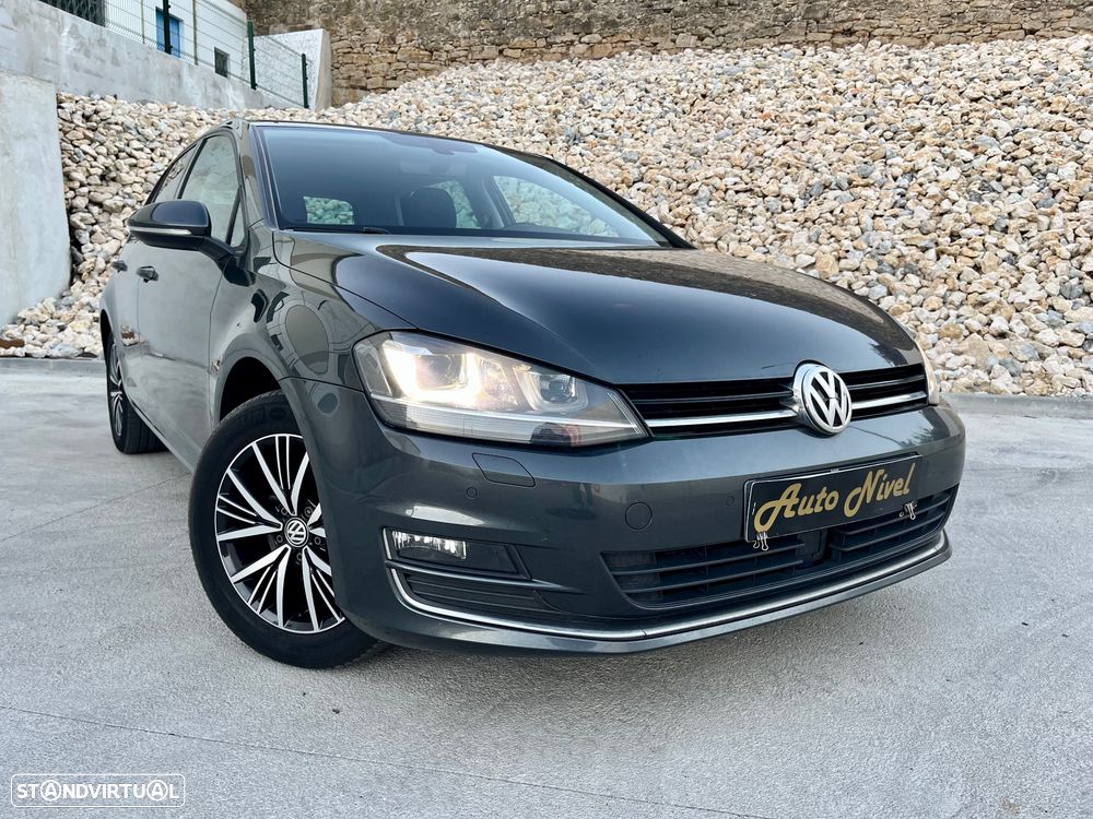 VW Golf - 12