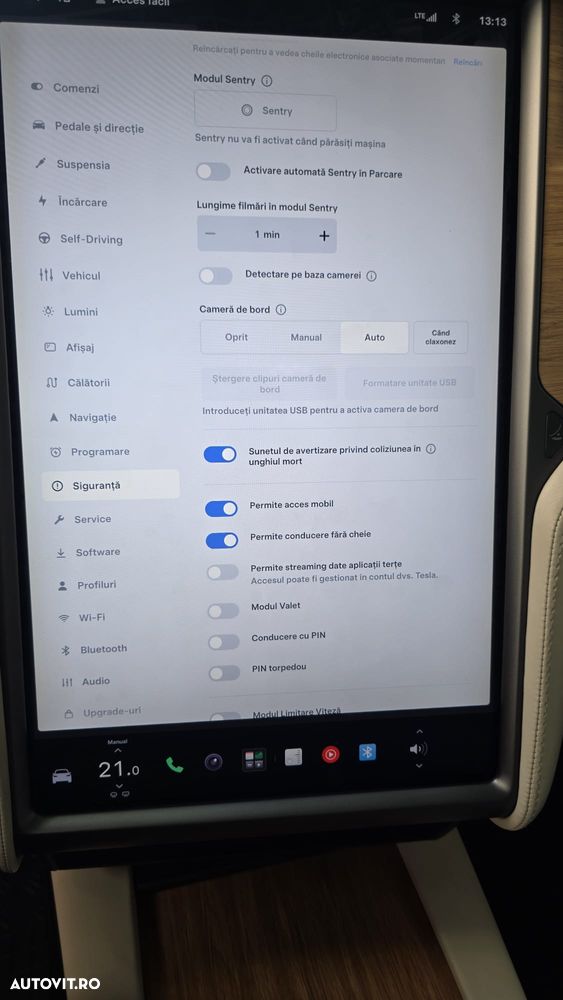 Tesla Model X - 22