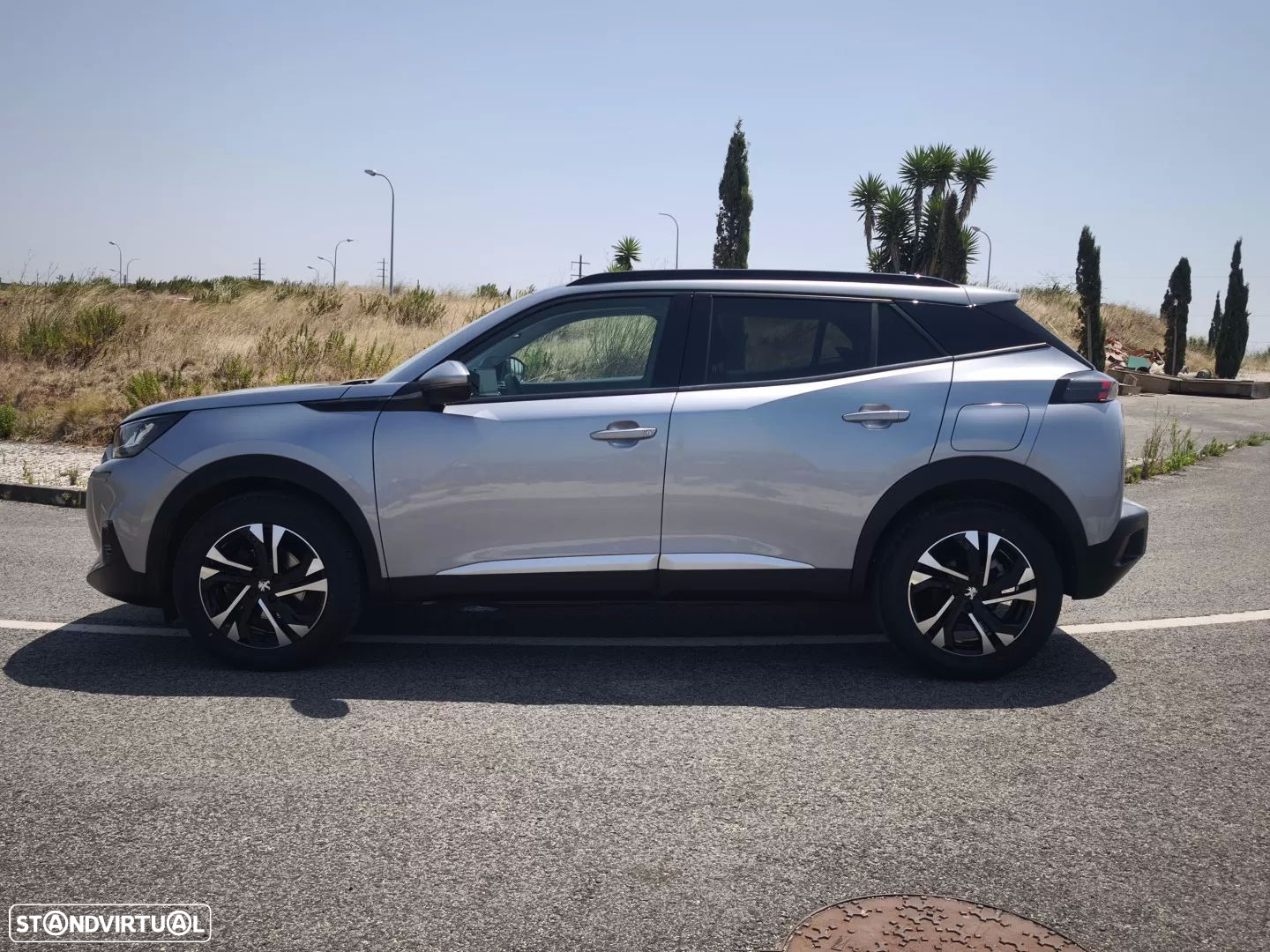 Peugeot 2008 PureTech 130 EAT8 Allure - 23