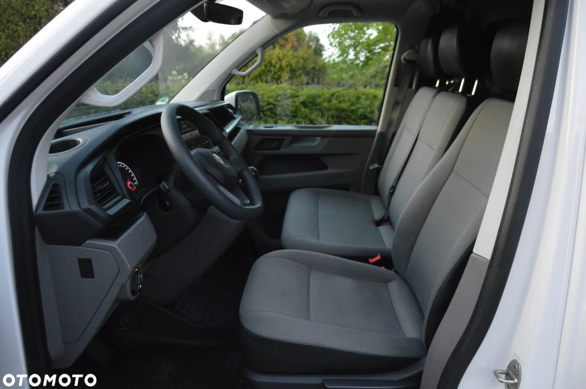 Volkswagen TRANSPORTER T6.1 - 8