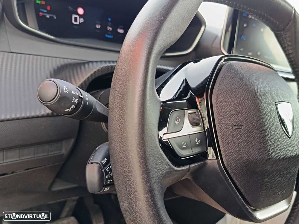 Peugeot 208 1.2 Hybrid Allure e-DCS6 - 14