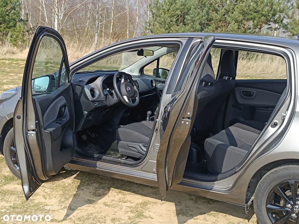 Toyota Yaris - 8