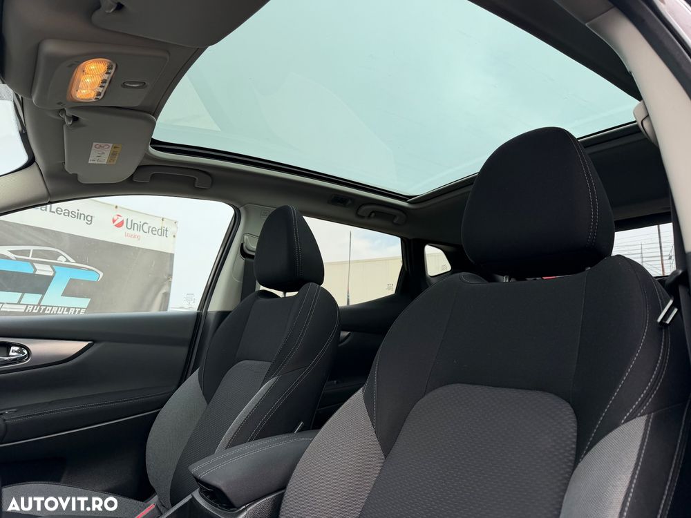 Nissan Qashqai 1.6 DCI Xtronic N-Connecta - 14