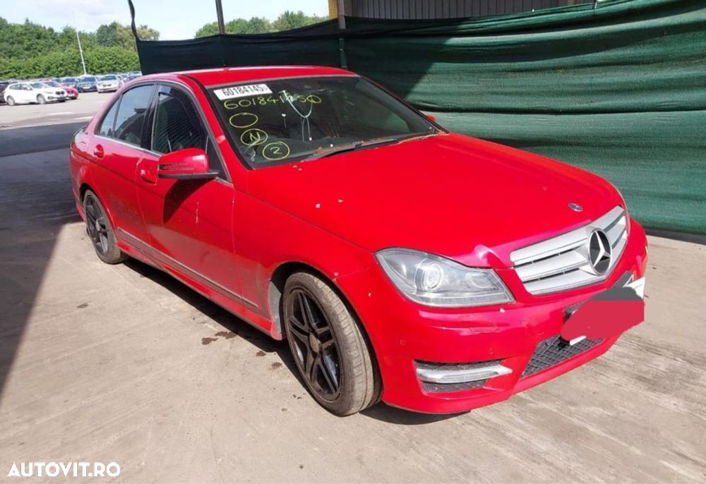 Grila centrala mercedes c class w204 - 6