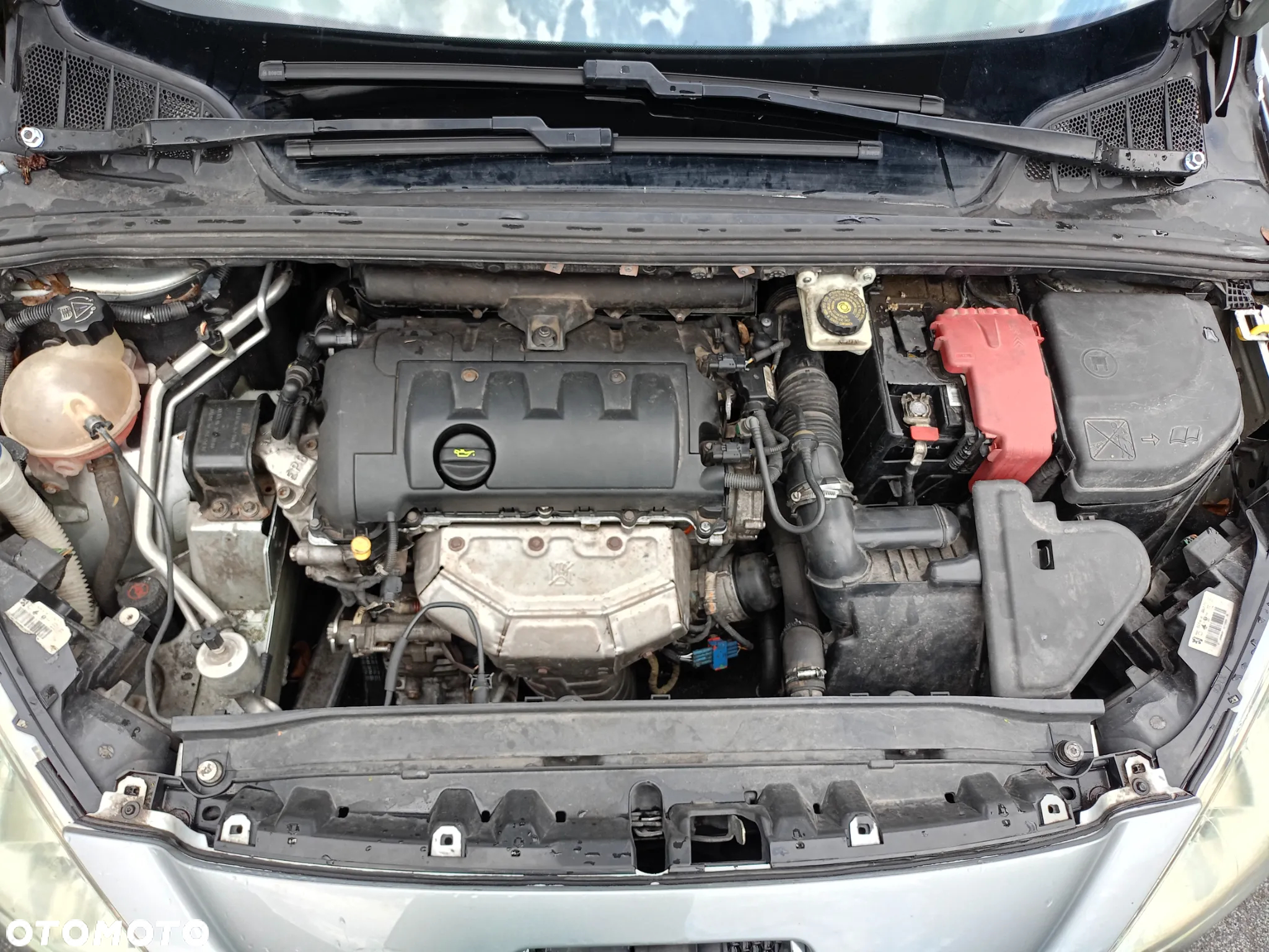 Peugeot 308 - 8
