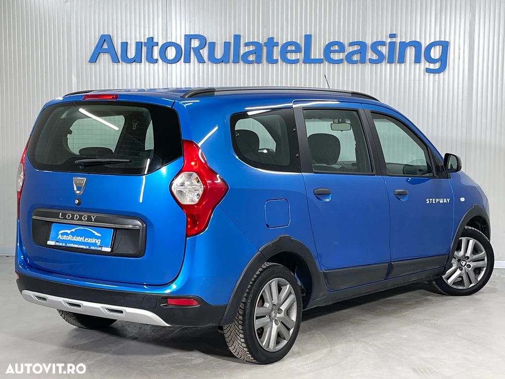 Dacia Lodgy 1.5 Blue dCi Stepway - 4