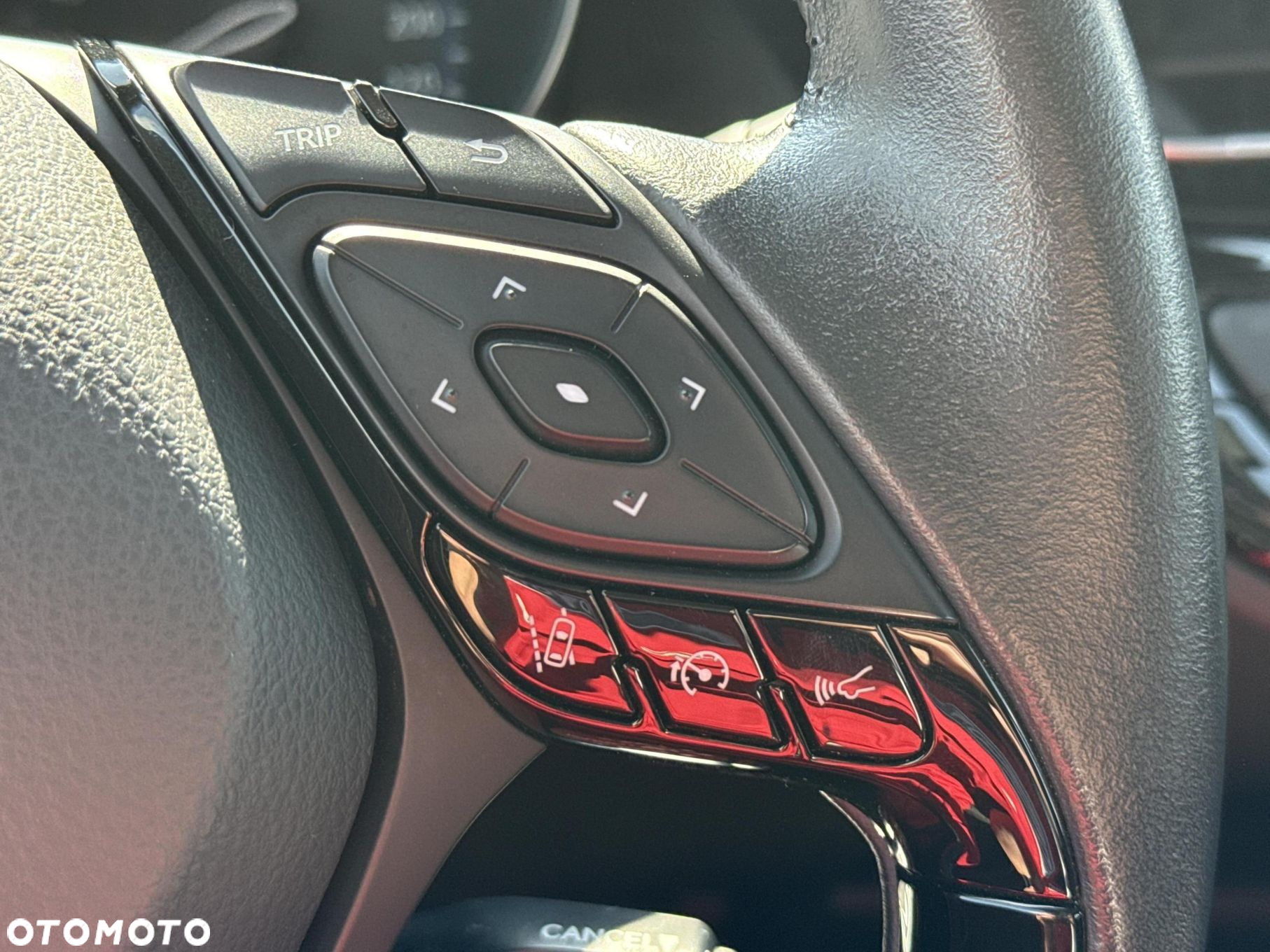 Toyota C-HR - 11