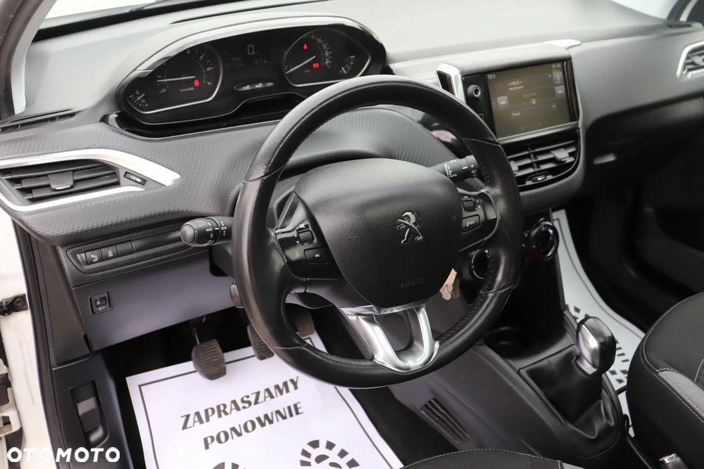 Peugeot 208 82 VTI Allure - 15