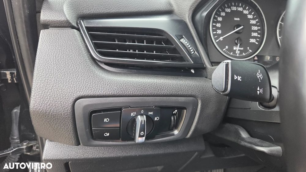 BMW Seria 2 216d Aut. Sport Line - 26