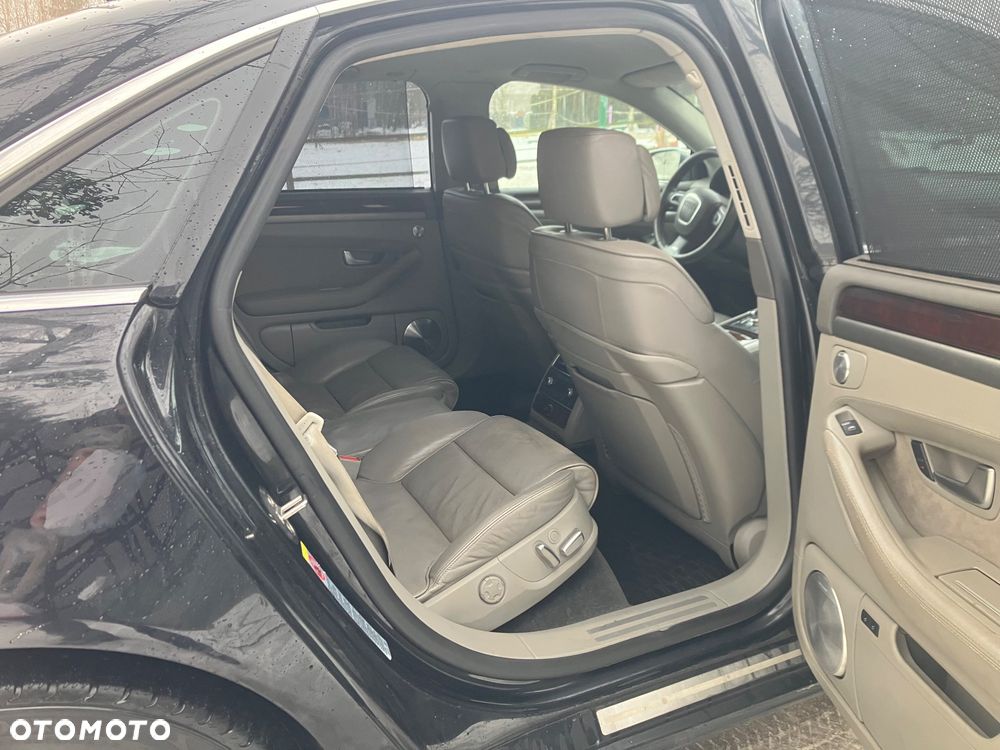 Audi A8 4.2 TDI Quattro - 12