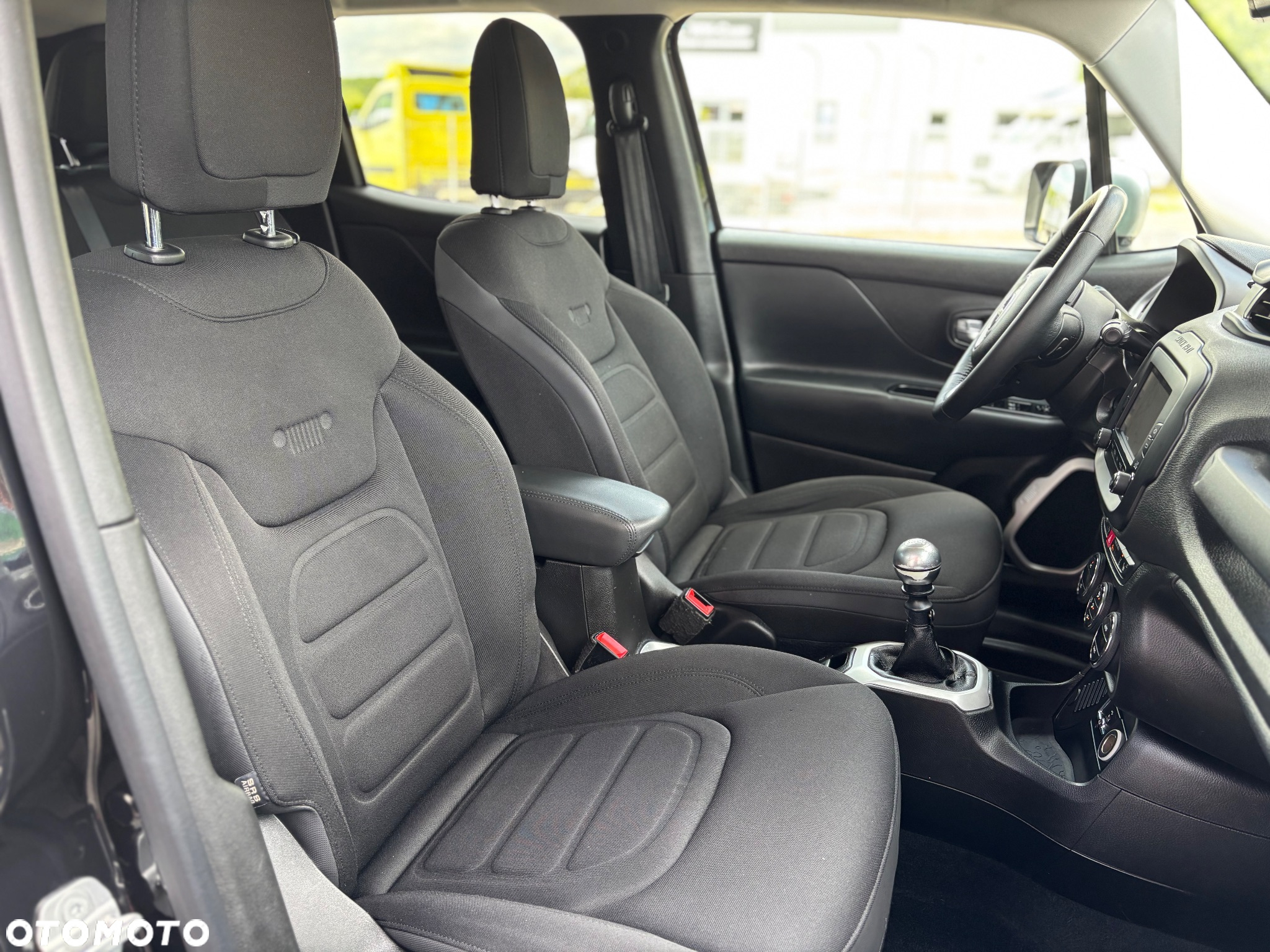 Jeep Renegade 1.4 MultiAir Limited FWD S&S - 30