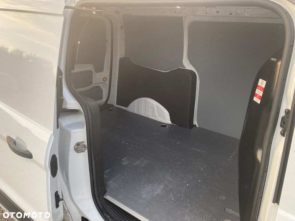 Ford Transit Connect - 14