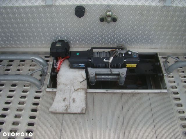 Iveco DAILY 50 C 17 3.0TDI NAJAZD AUTOMAT 3.5T 5.30M PODUSZKI - 10