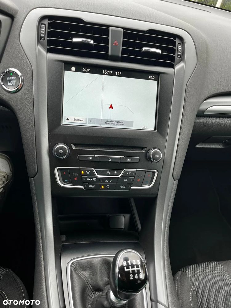 Ford Mondeo SW 1.5 EcoBoost Titanium - 34