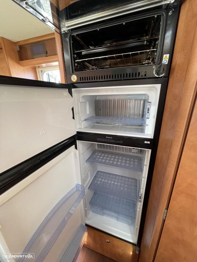 Carthago C-Tourer Camas gémeas e basculante - 8