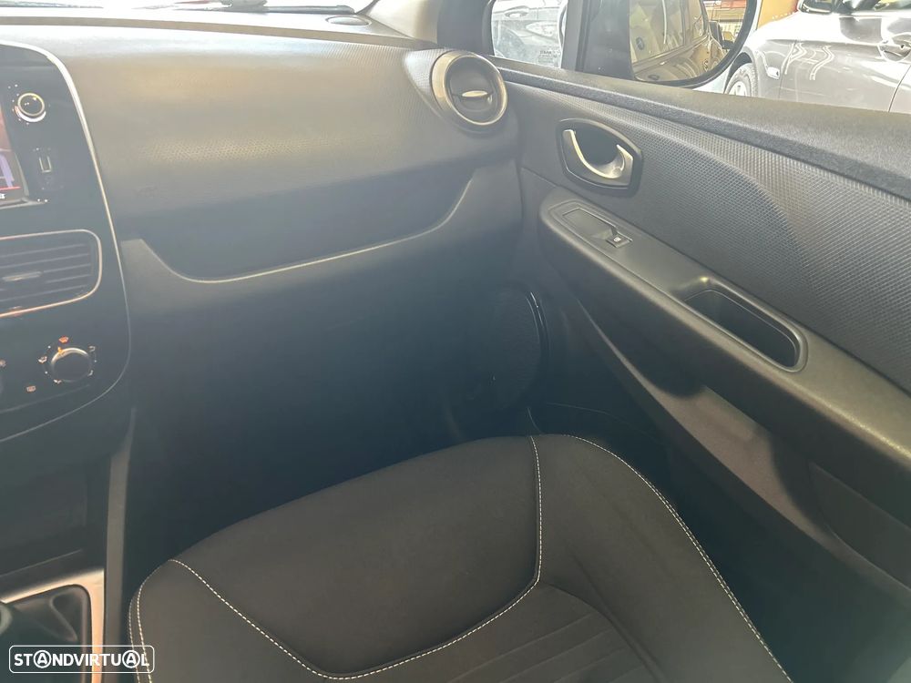 Renault Clio 1.5 dCi Limited EDition - 11