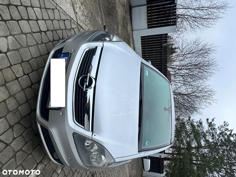 Opel Zafira - 8