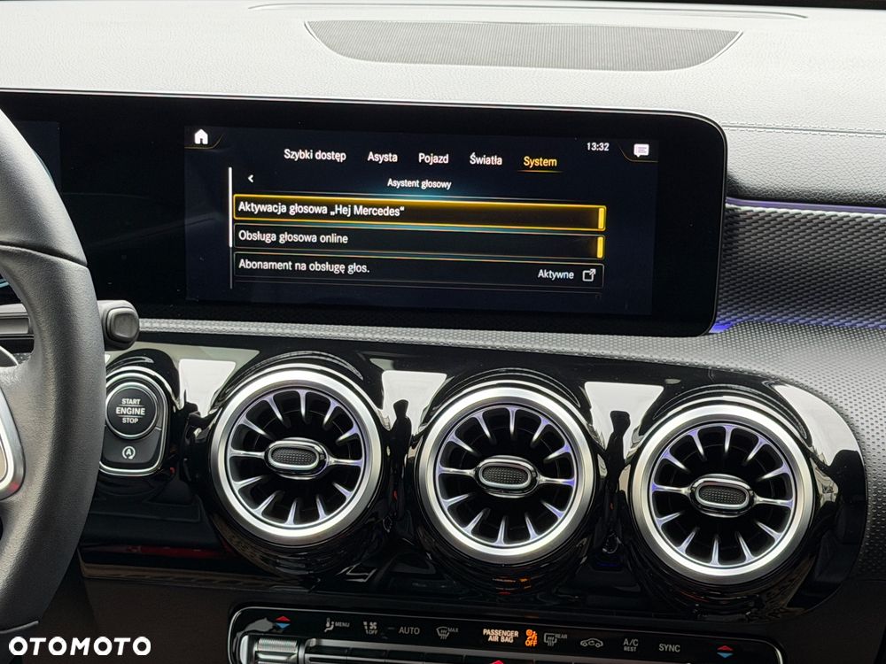 Mercedes-Benz CLA 200 d Progressive 8G-DCT - 10