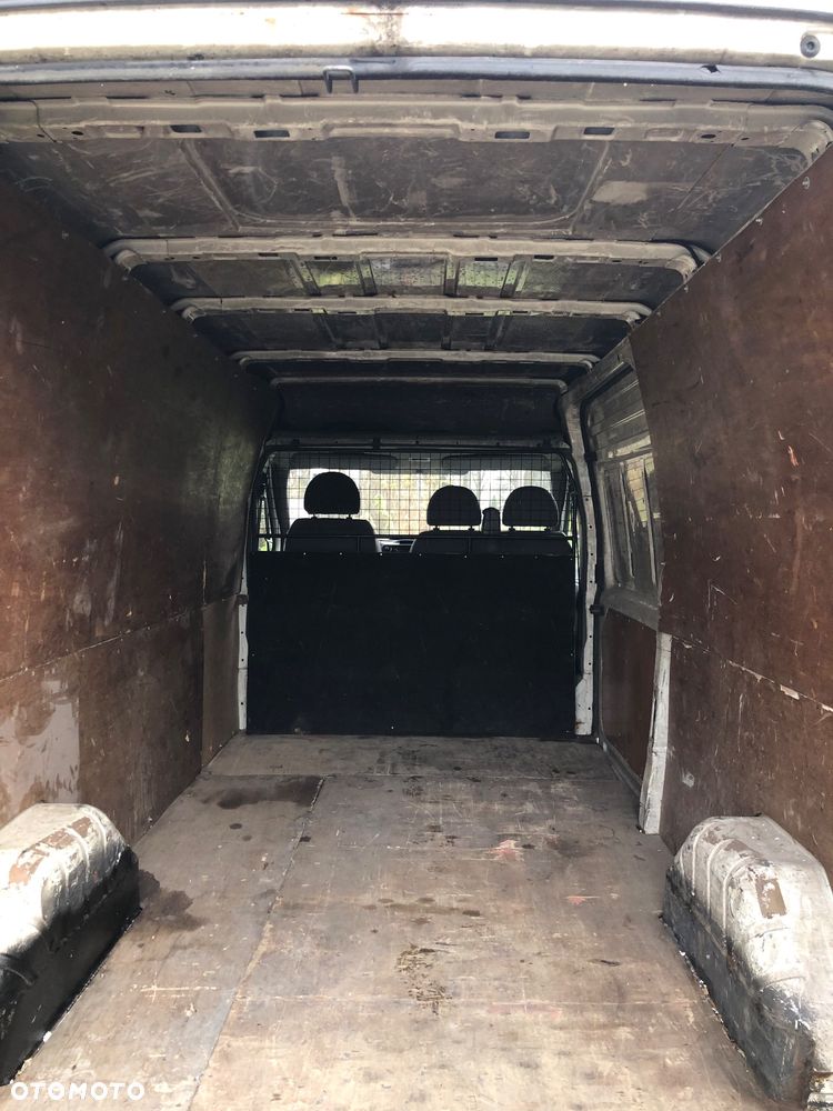 Ford Transit - 12